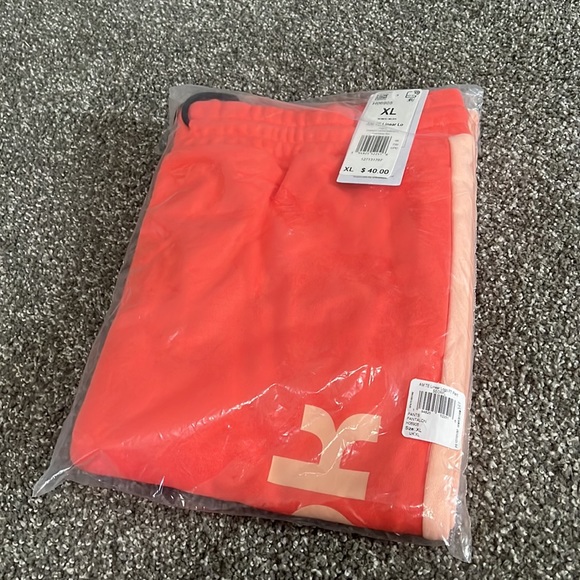 ❗️FINAL❗️ 🆕 Core 10 by REEBOK Training Joggers XL 🔴🔴 - Picture 3 of 5